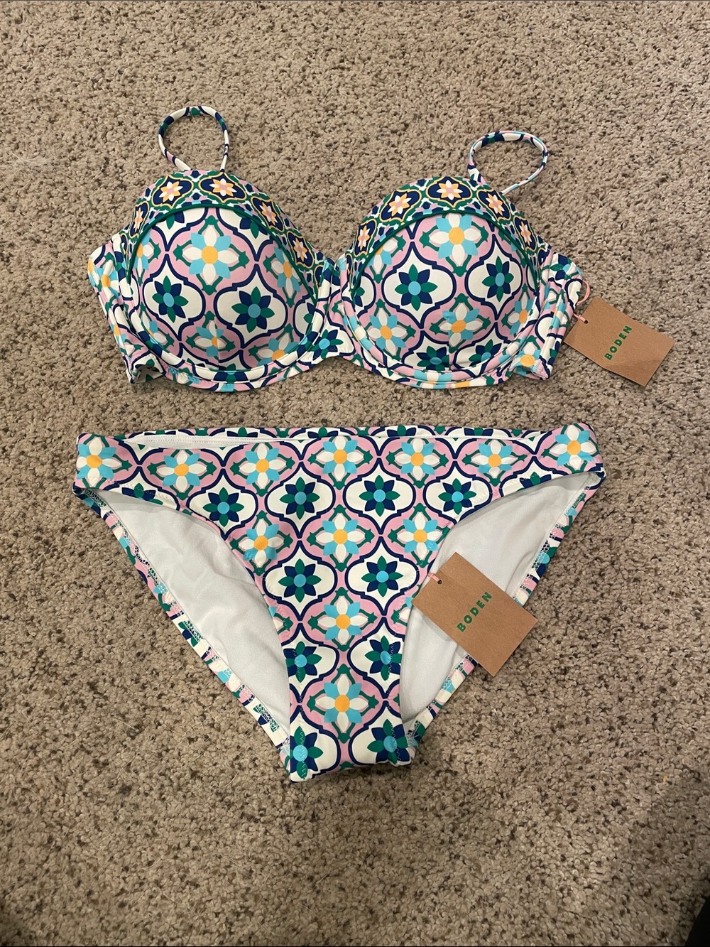 Boden Rhodes Bikini (top 34D, bottoms size 6)